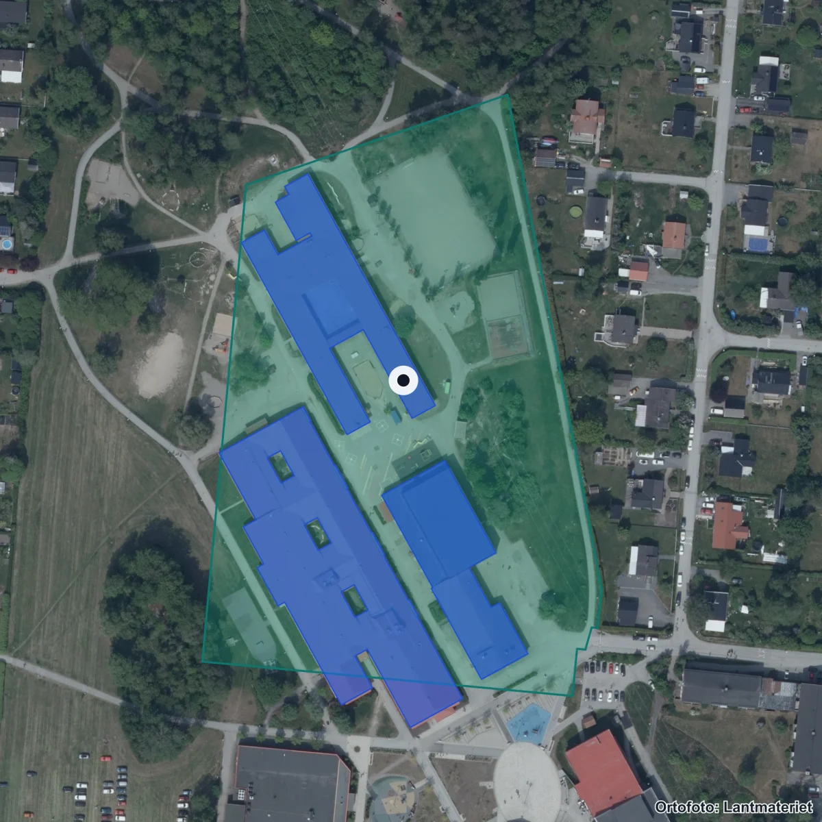Aerial view of Vansta anpassad grundskola, orthophoto from Lantmäteriet