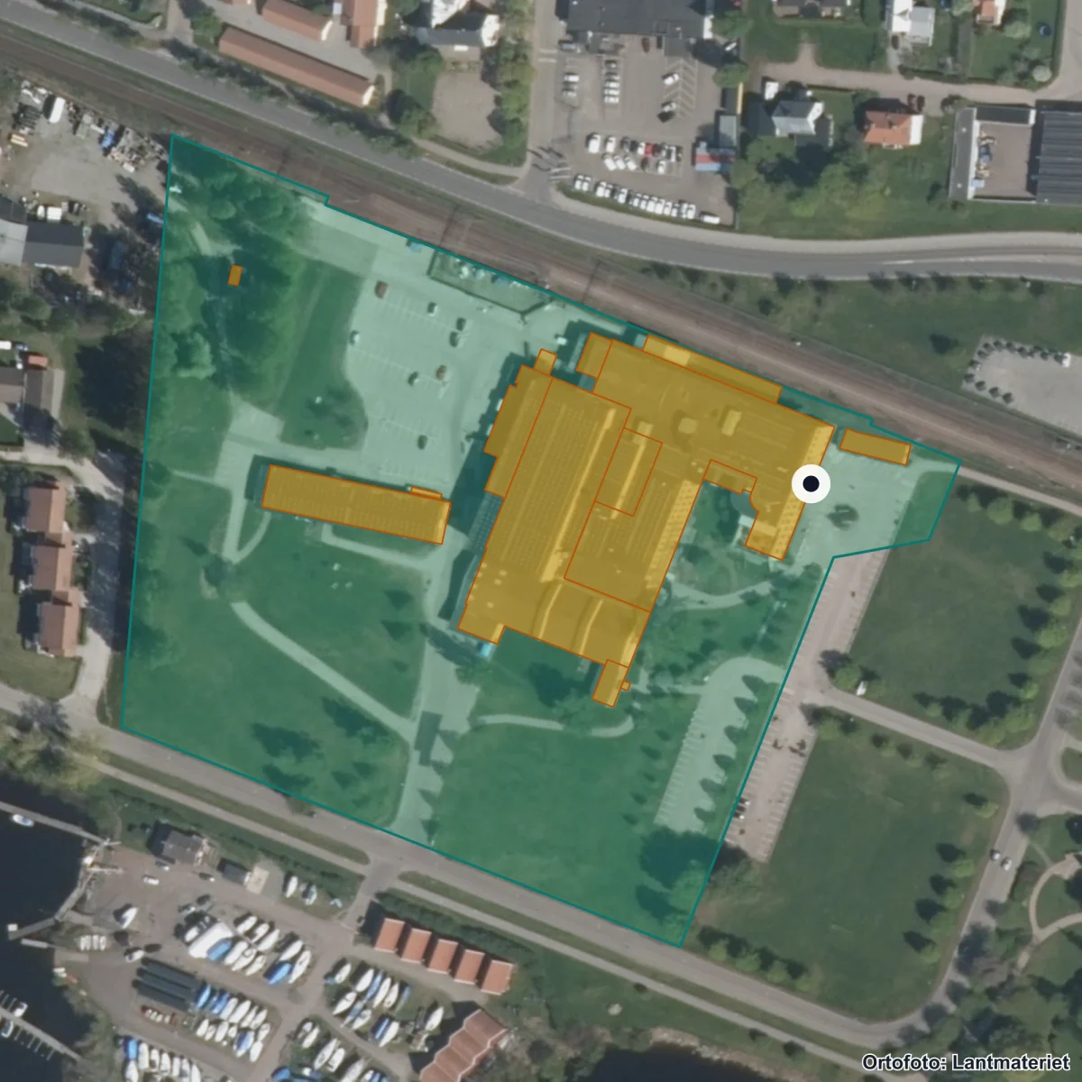 Flygbild över Arvika Näringslivscentrum, ortofoto från Lantmäteriet