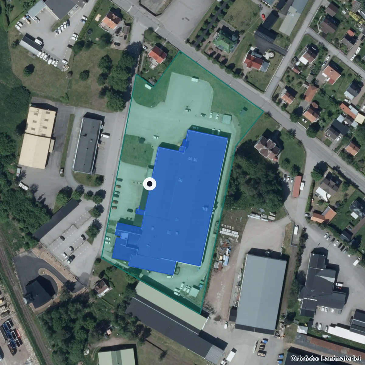 Flygbild över Vimmerby Lärcenter, ortofoto från Lantmäteriet