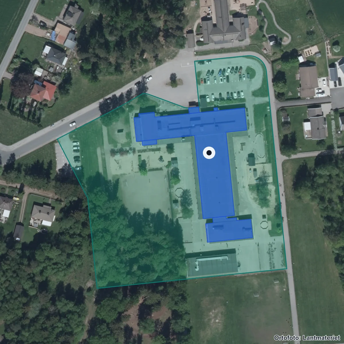 Flygbild över Häggetorpskolan, ortofoto från Lantmäteriet
