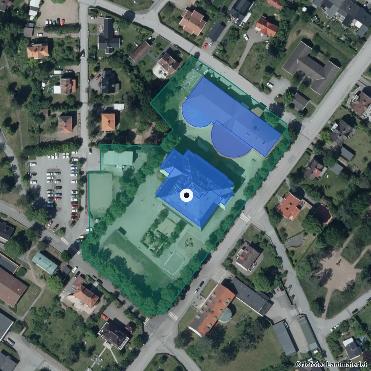 Flygbild över Astrid Lindgrens skola, ortofoto från Lantmäteriet