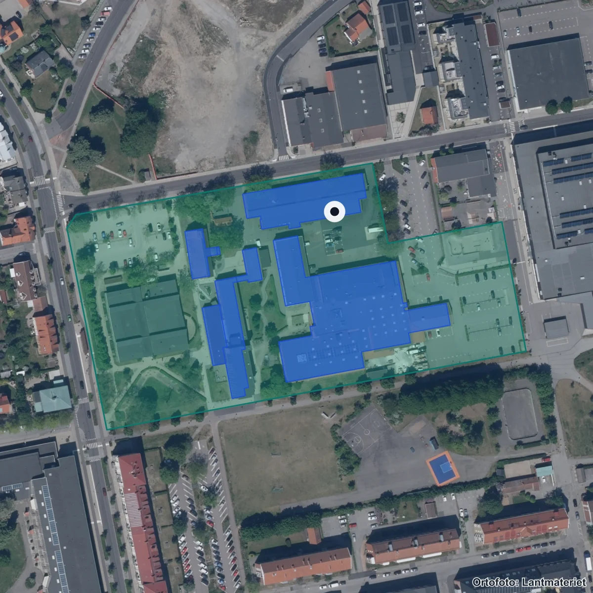 Flygbild över Ystad Gymnasium, ortofoto från Lantmäteriet