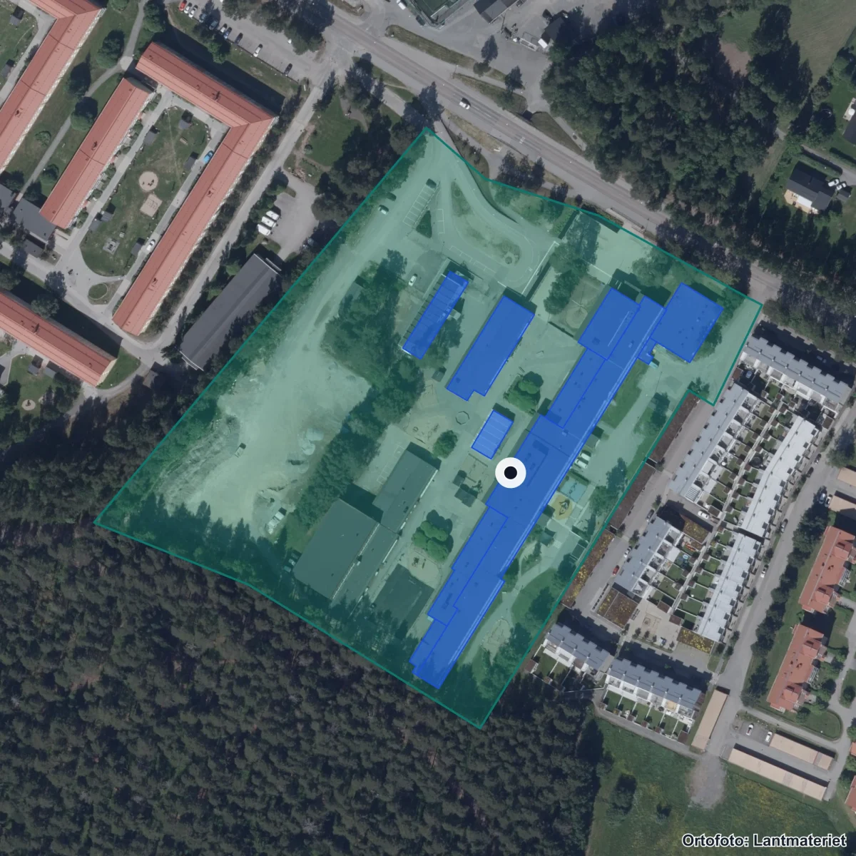 Flygbild över Luleå anpassad grundskola, ortofoto från Lantmäteriet