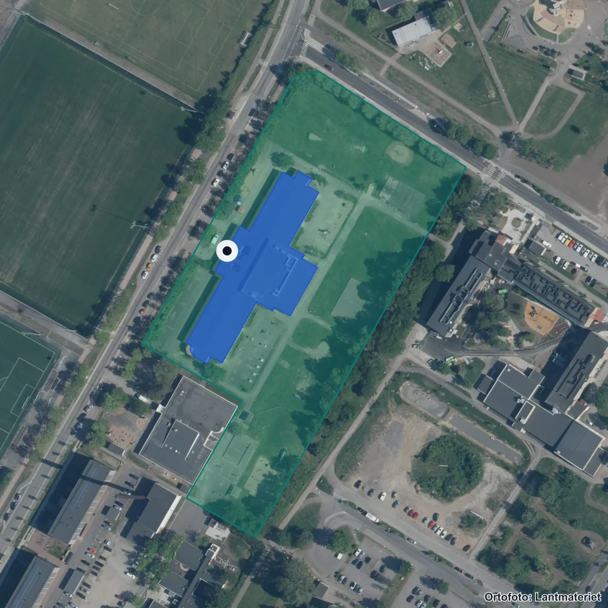 Flygbild över Pilängskolan, ortofoto från Lantmäteriet