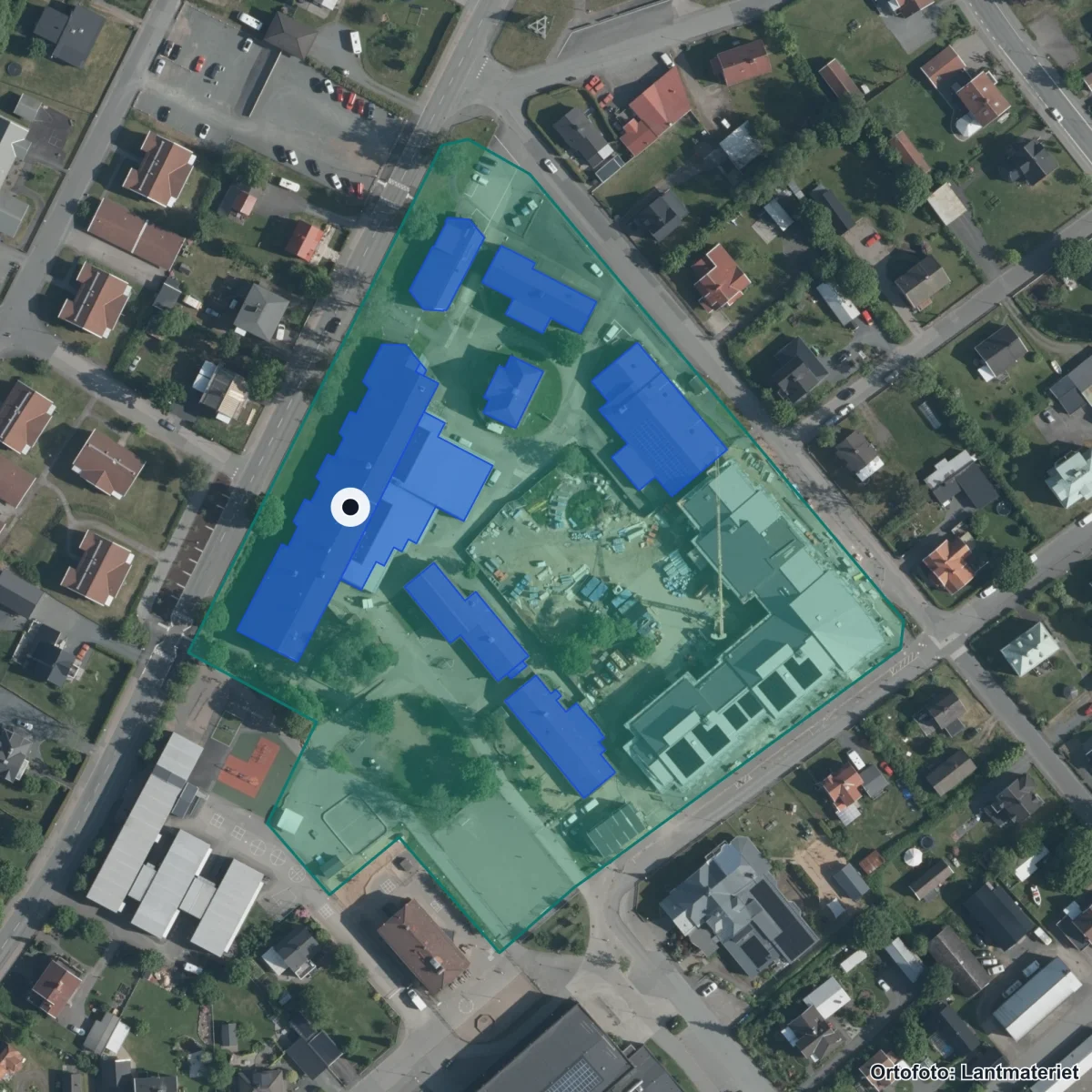 Flygbild över Hjortsjöskolan, ortofoto från Lantmäteriet