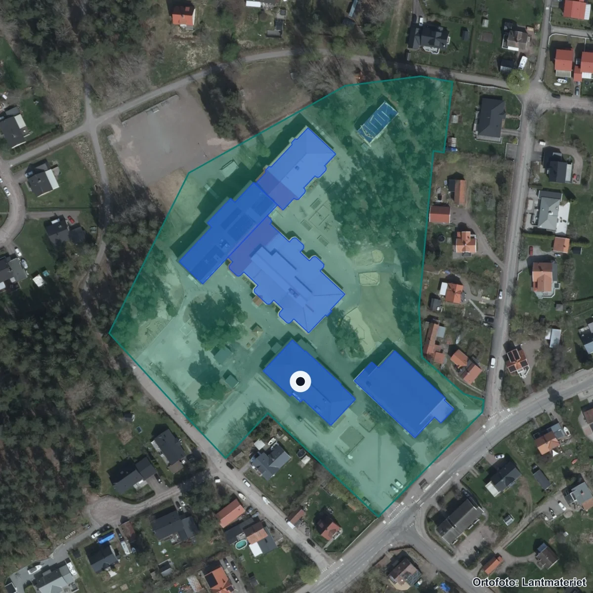 Aerial view of Skattkärrskolan, orthophoto from Lantmäteriet