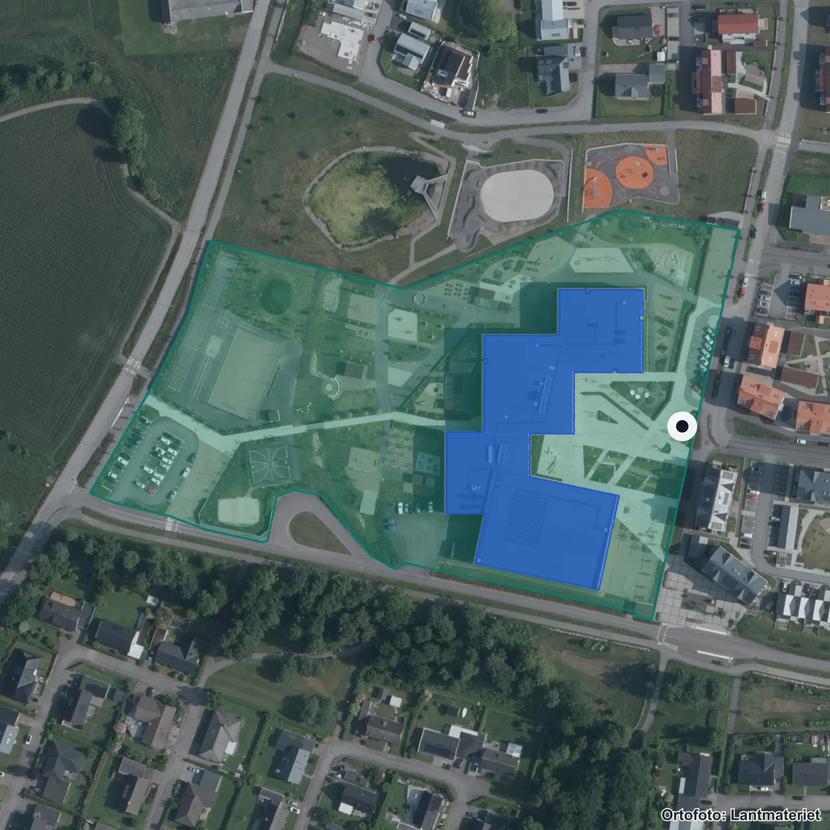 Flygbild över Ranagårdsskolan, ortofoto från Lantmäteriet