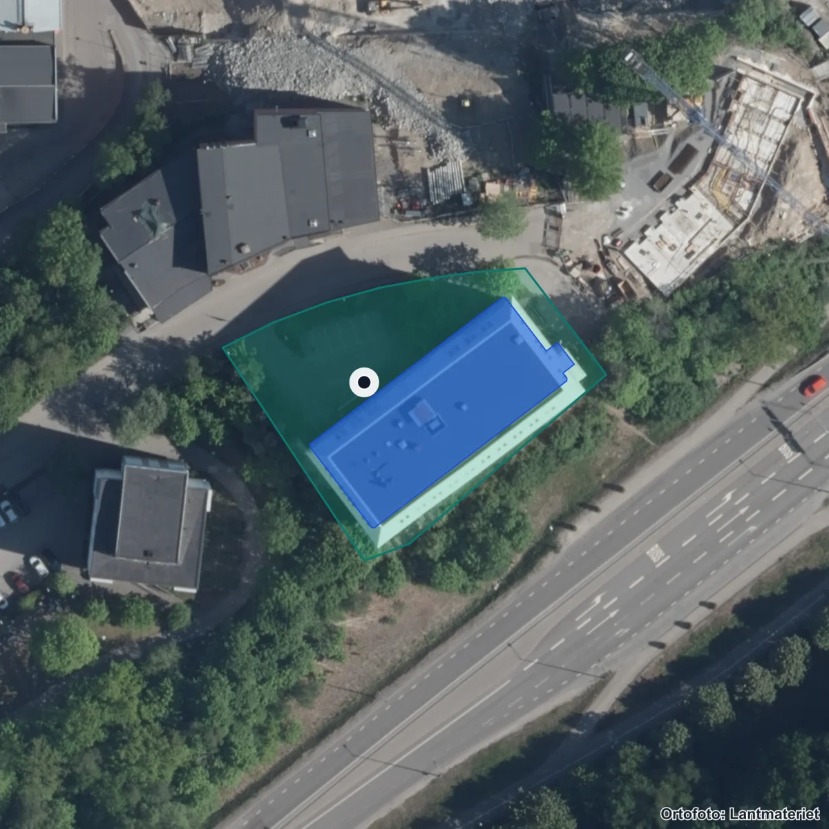 Flygbild över Botkyrka Vuxenutbildning, ortofoto från Lantmäteriet