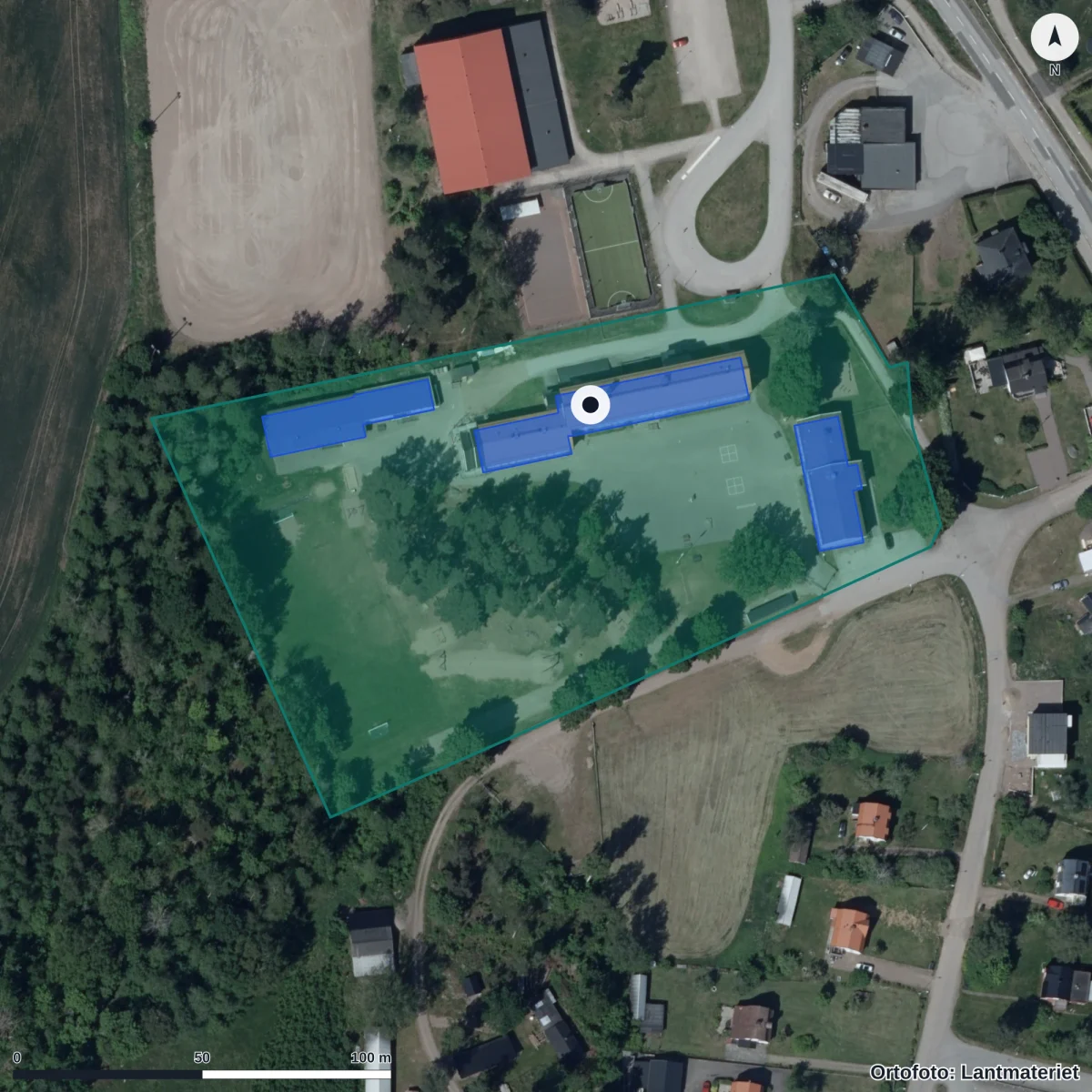 Aerial view of Emådalskolan, orthophoto from Lantmäteriet