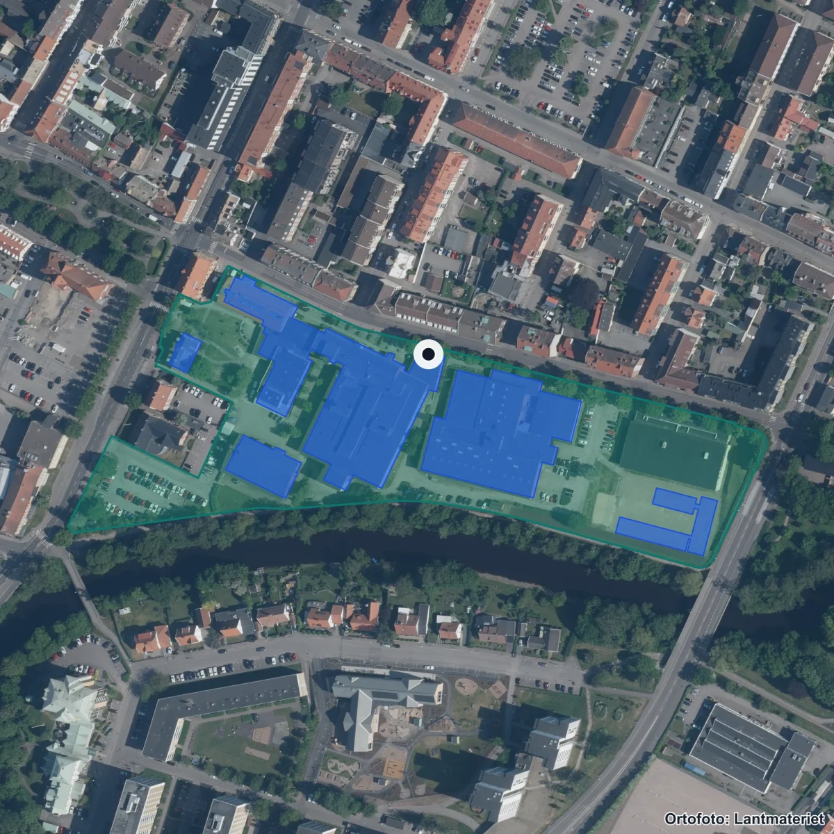 Flygbild över Ängelholms gymnasieskola, ortofoto från Lantmäteriet