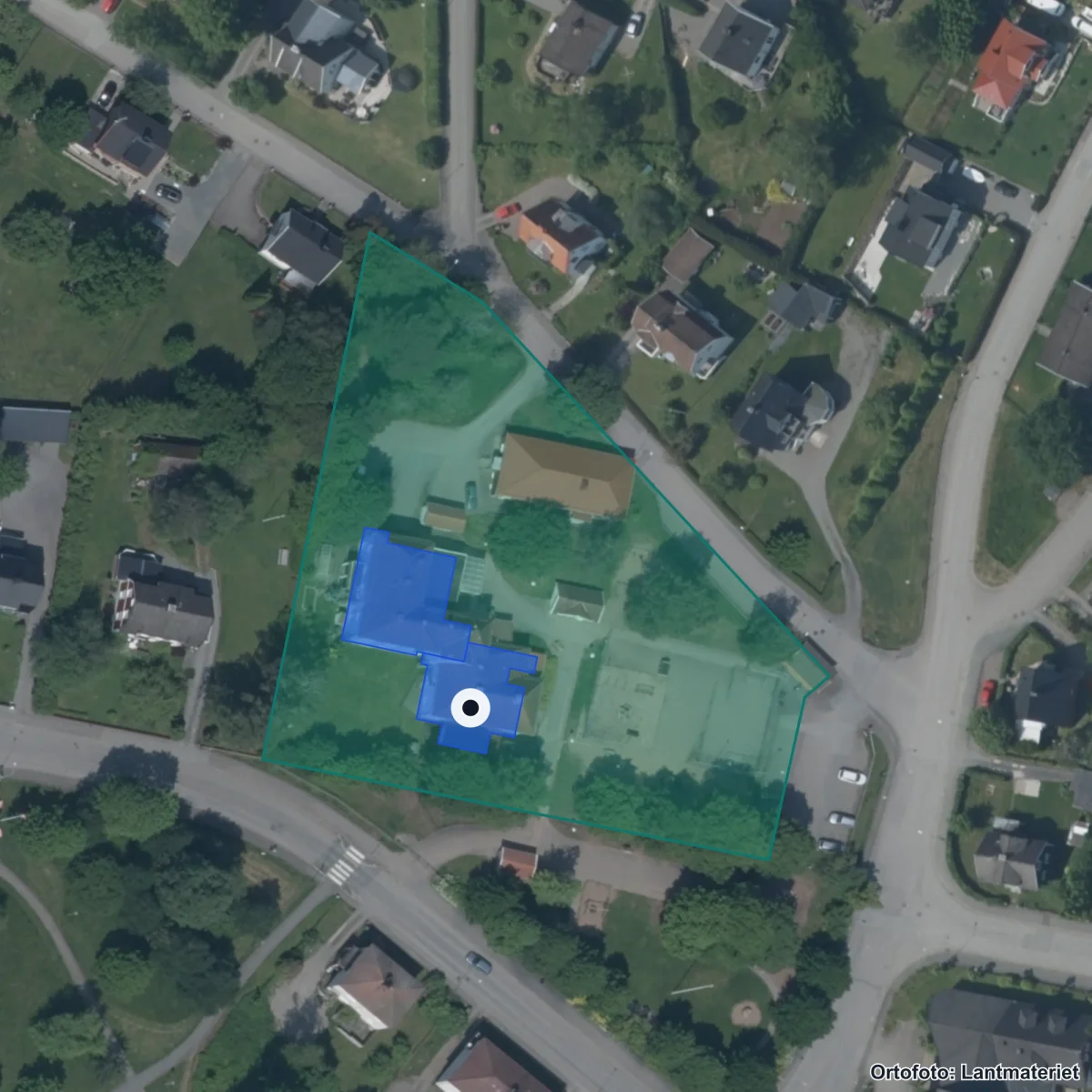 Flygbild över Natur- Och Miljöförskolan, ortofoto från Lantmäteriet