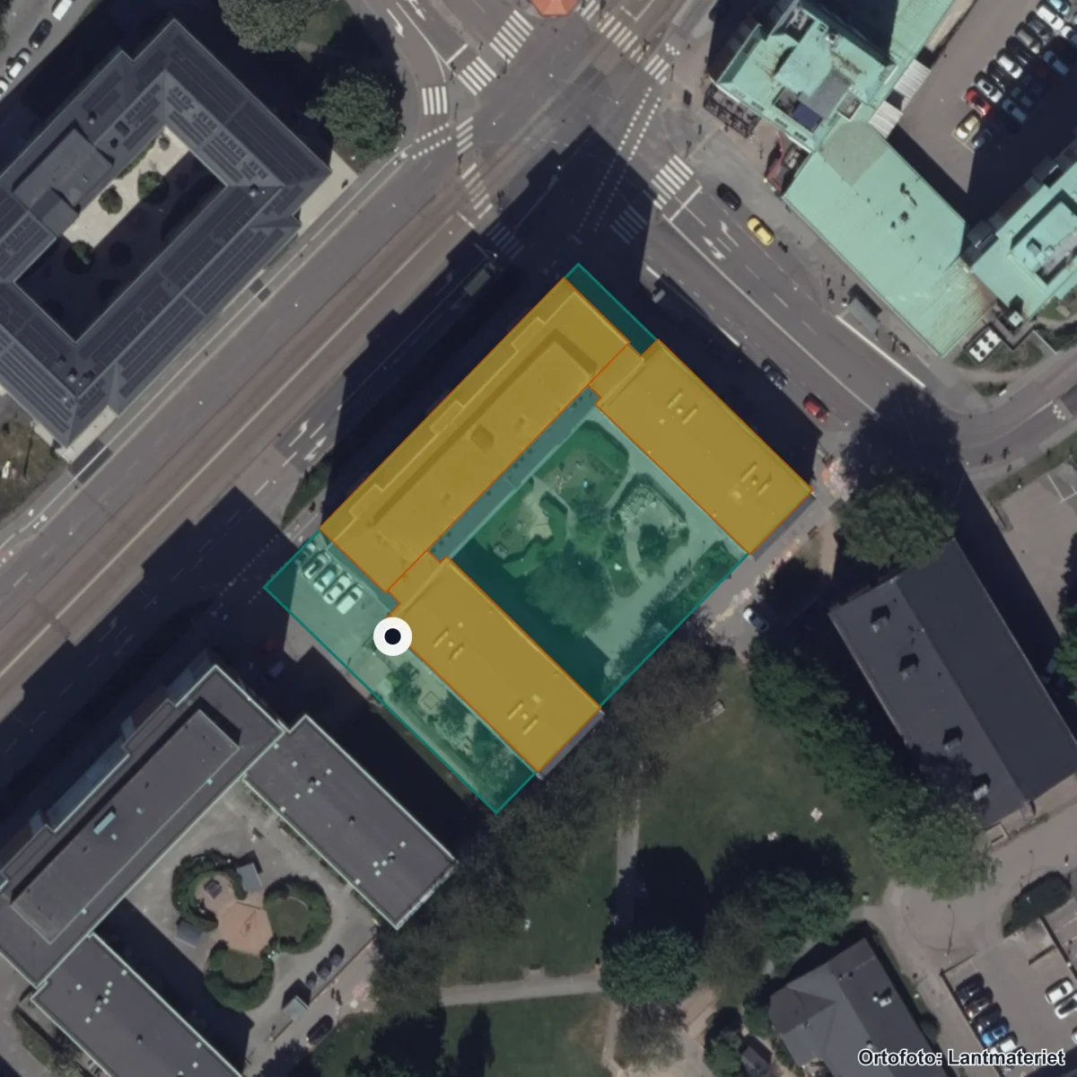 Aerial view of Föräldrakooperativet Vildrosen Ekonomisk Förening, orthophoto from Lantmäteriet