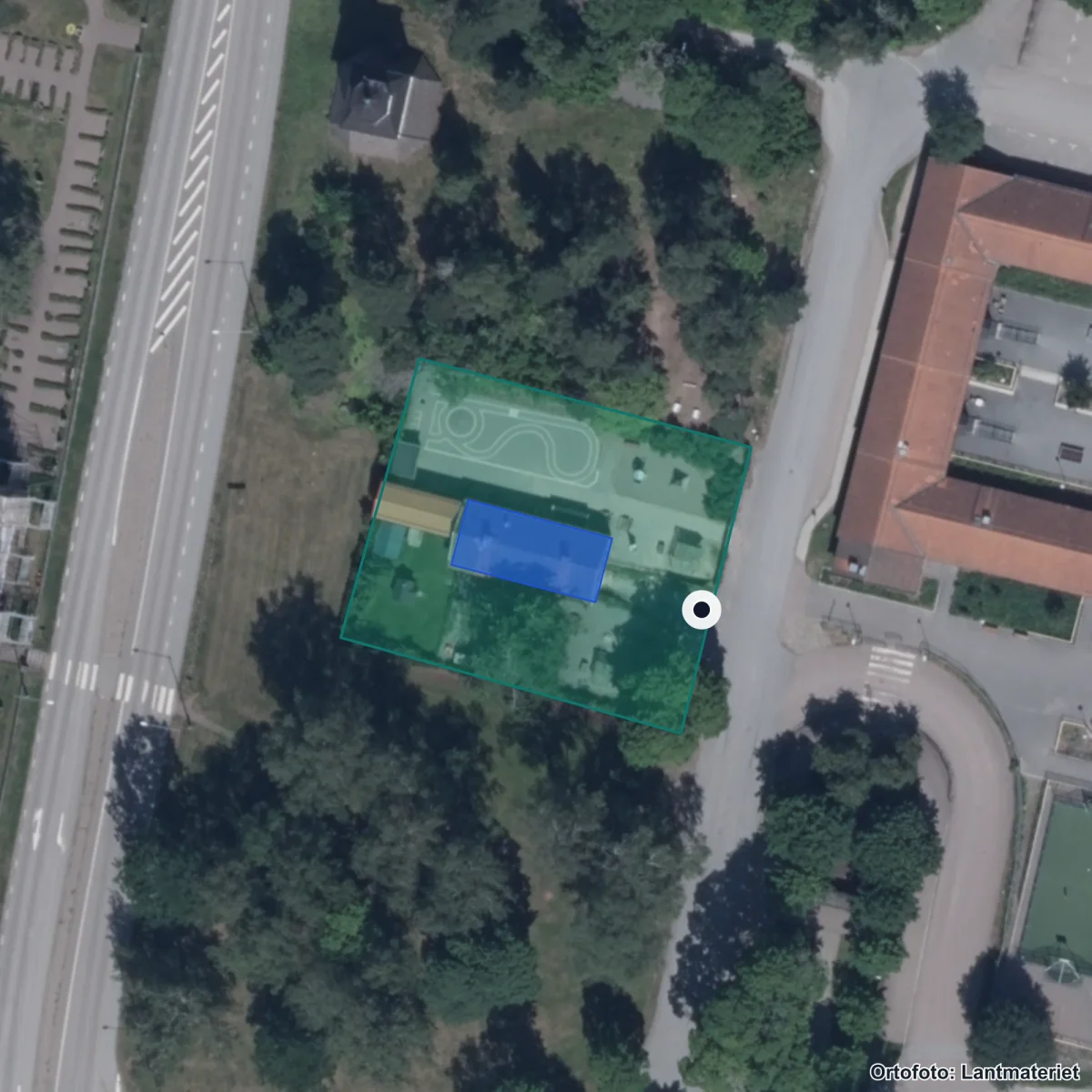 Flygbild över Förskolan Skrindan ,lica Förskolor,, ortofoto från Lantmäteriet