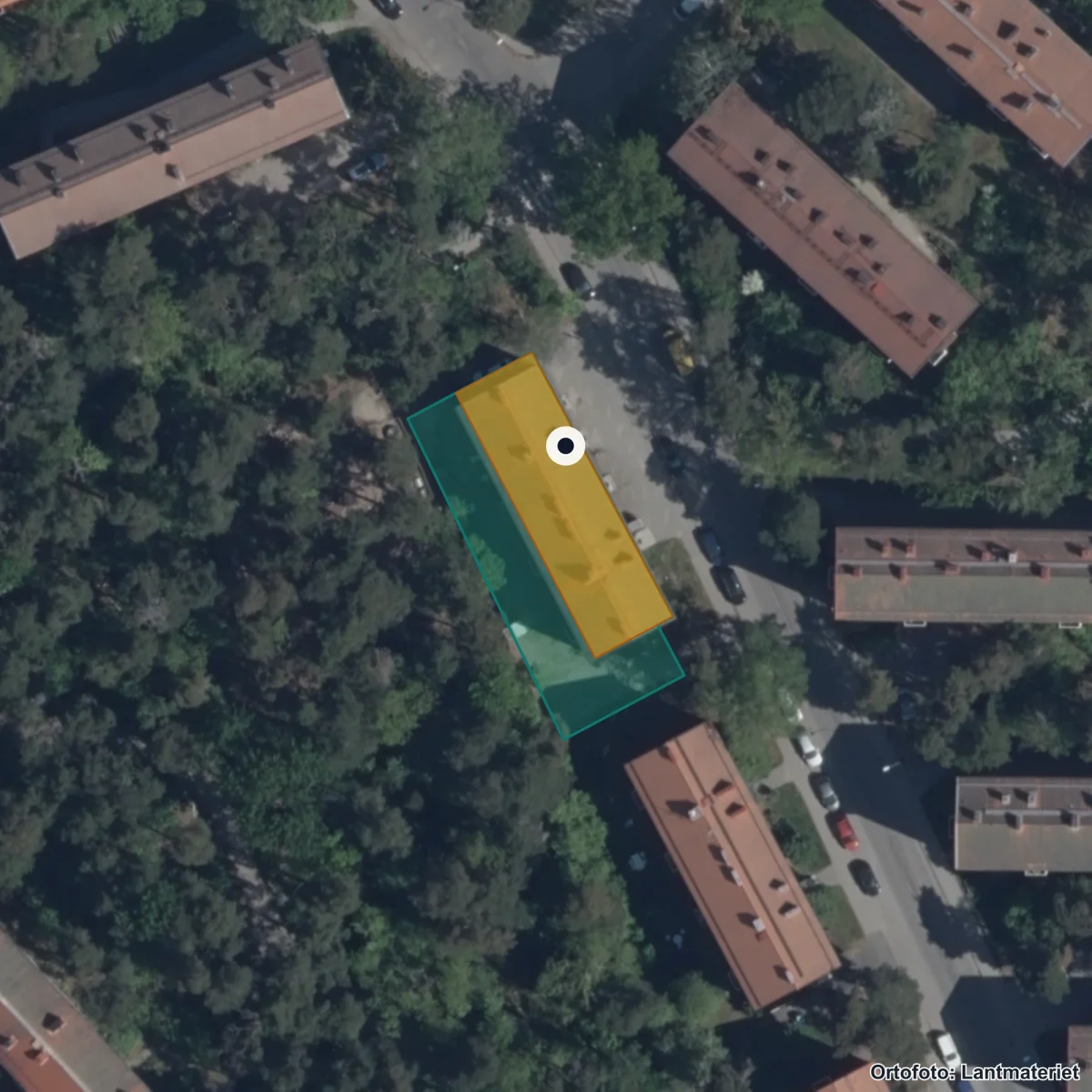 Aerial view of Förskolan Montessoriförskolan Liten Och Stor, orthophoto from Lantmäteriet