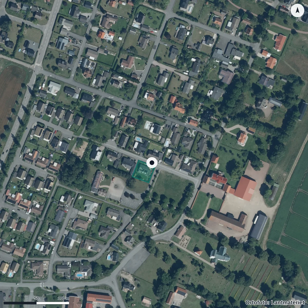 Flygbild över Regnbågens Förskola, ortofoto från Lantmäteriet