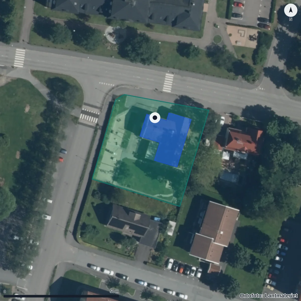 Flygbild över Förskolan Harpan, ortofoto från Lantmäteriet