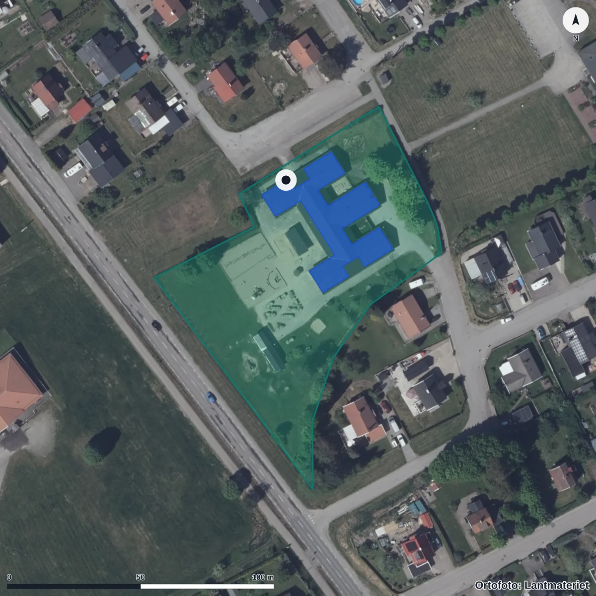 Flygbild över Fågelstigens Förskola, ortofoto från Lantmäteriet