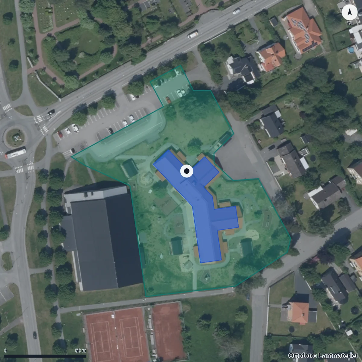 Flygbild över Annefors Förskola, ortofoto från Lantmäteriet