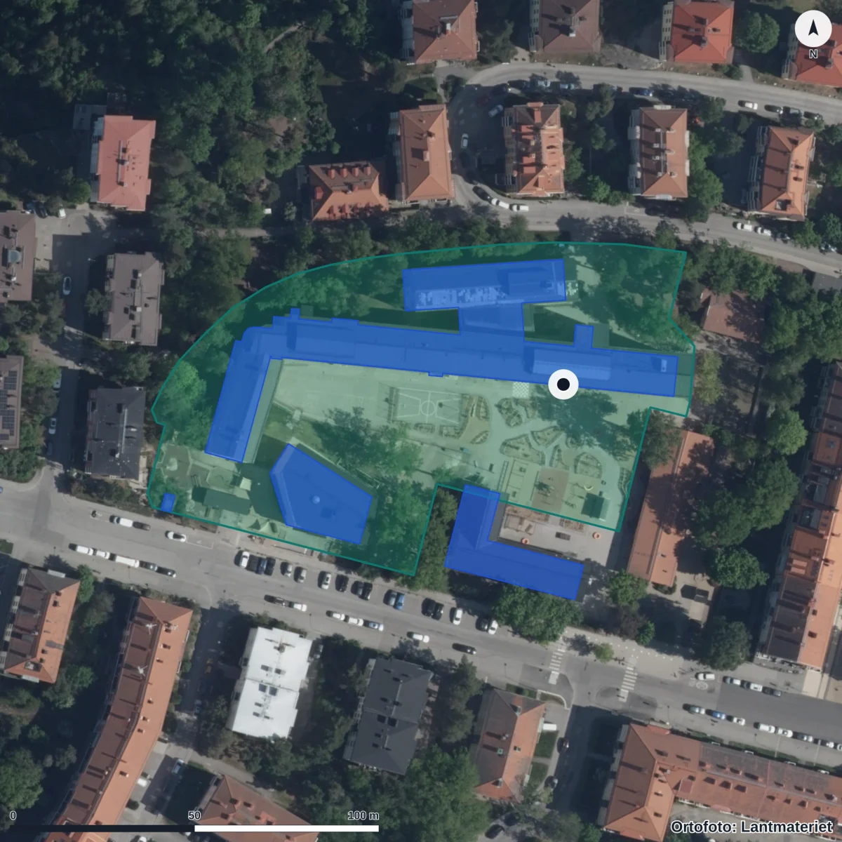 Flygbild över Förskolan Lycée Français Saint Louis, ortofoto från Lantmäteriet
