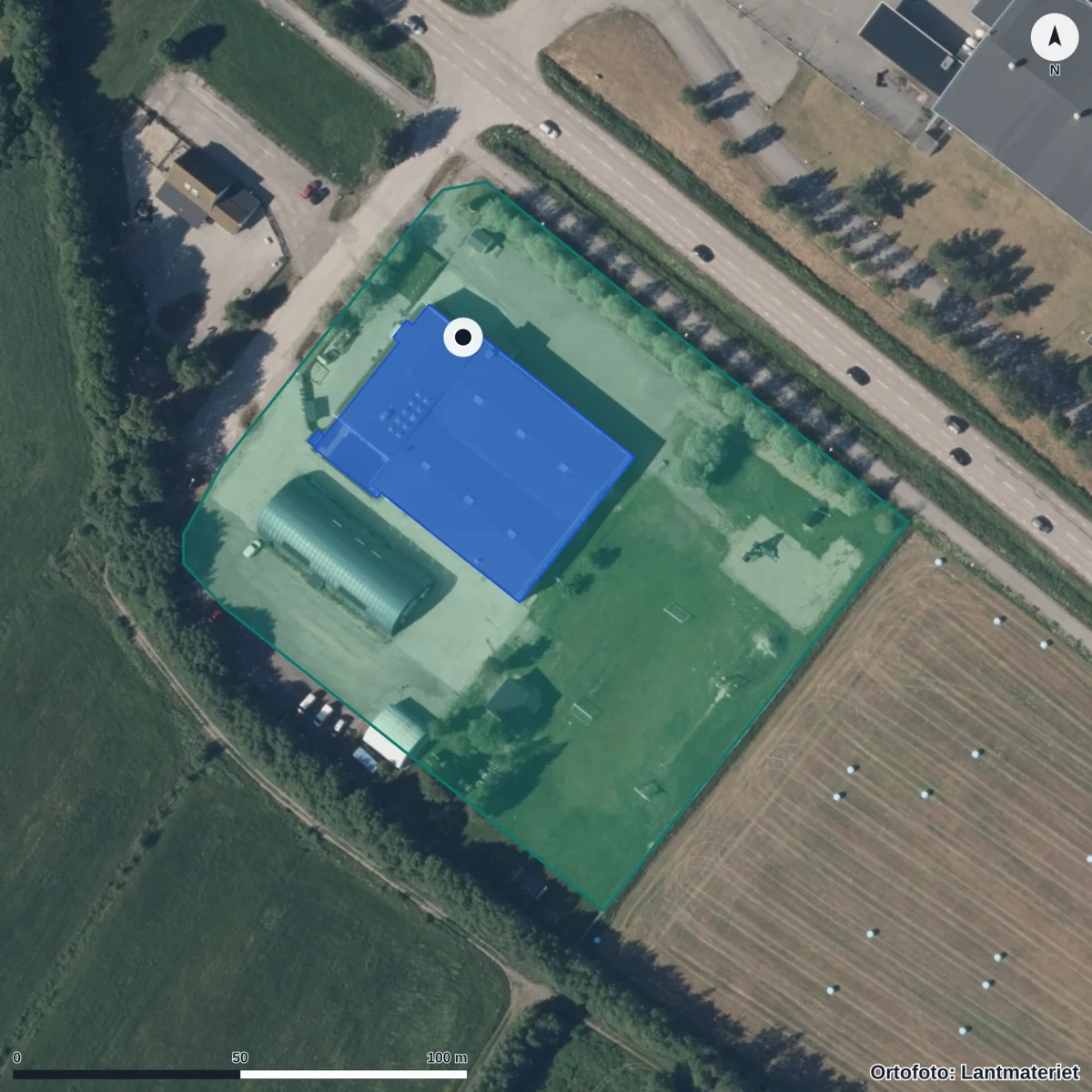 Flygbild över Förskolan Solstrålen, ortofoto från Lantmäteriet
