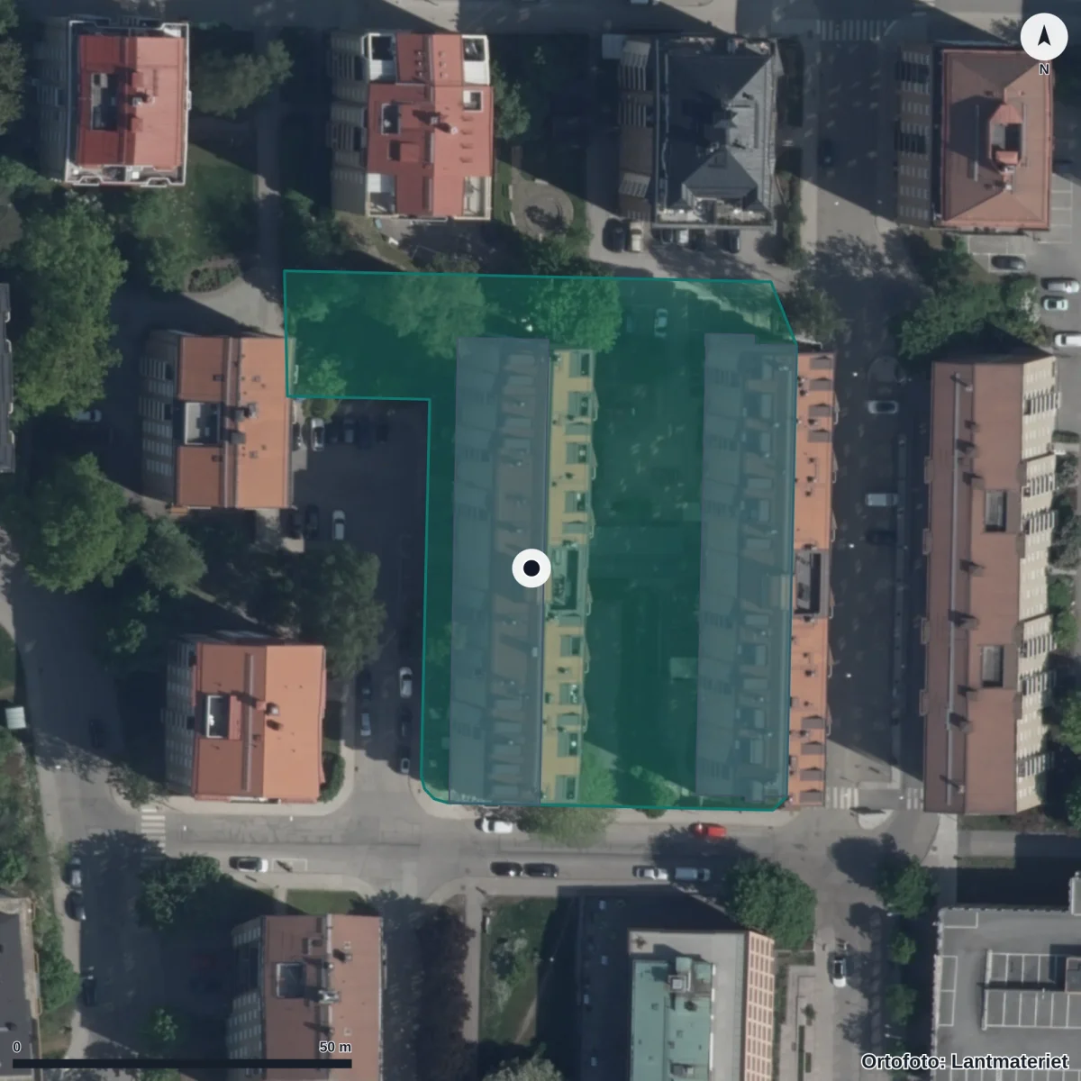 Flygbild över Montessoriförskolan Cirkus, ortofoto från Lantmäteriet