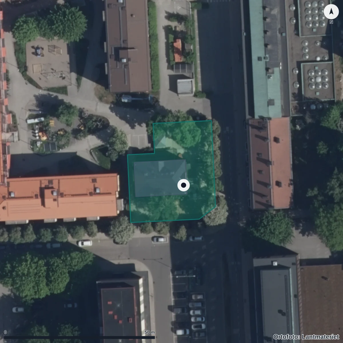 Flygbild över Föräldrakooperativet Gomorronsol Ek., ortofoto från Lantmäteriet