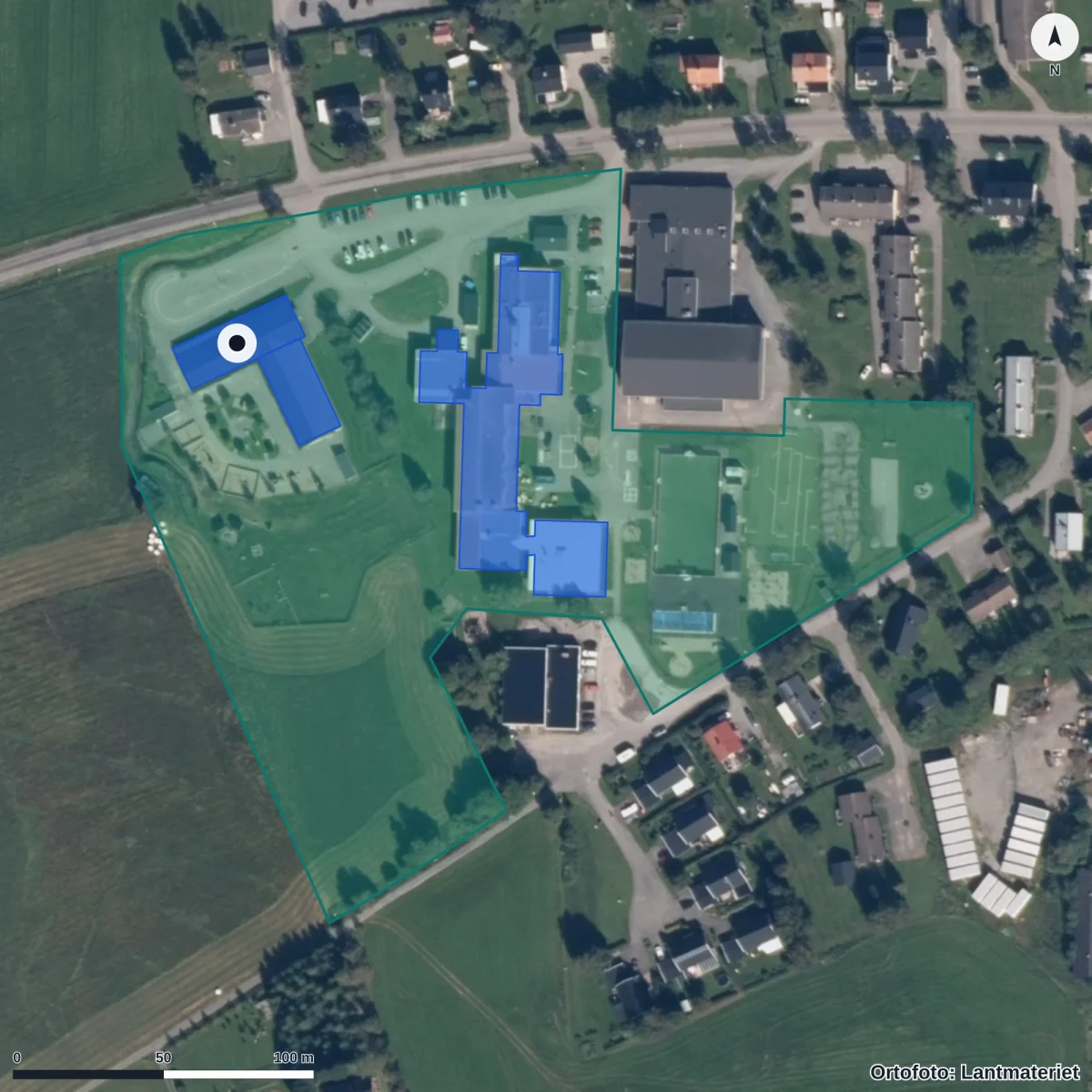 Flygbild över Lägdans Förskola, ortofoto från Lantmäteriet