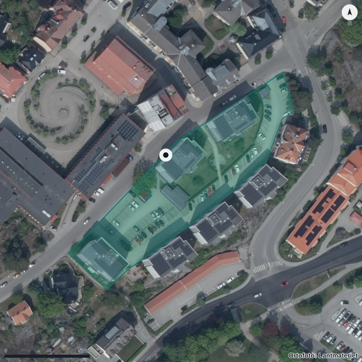 Flygbild över Förskolan Lysmasken AB, ortofoto från Lantmäteriet
