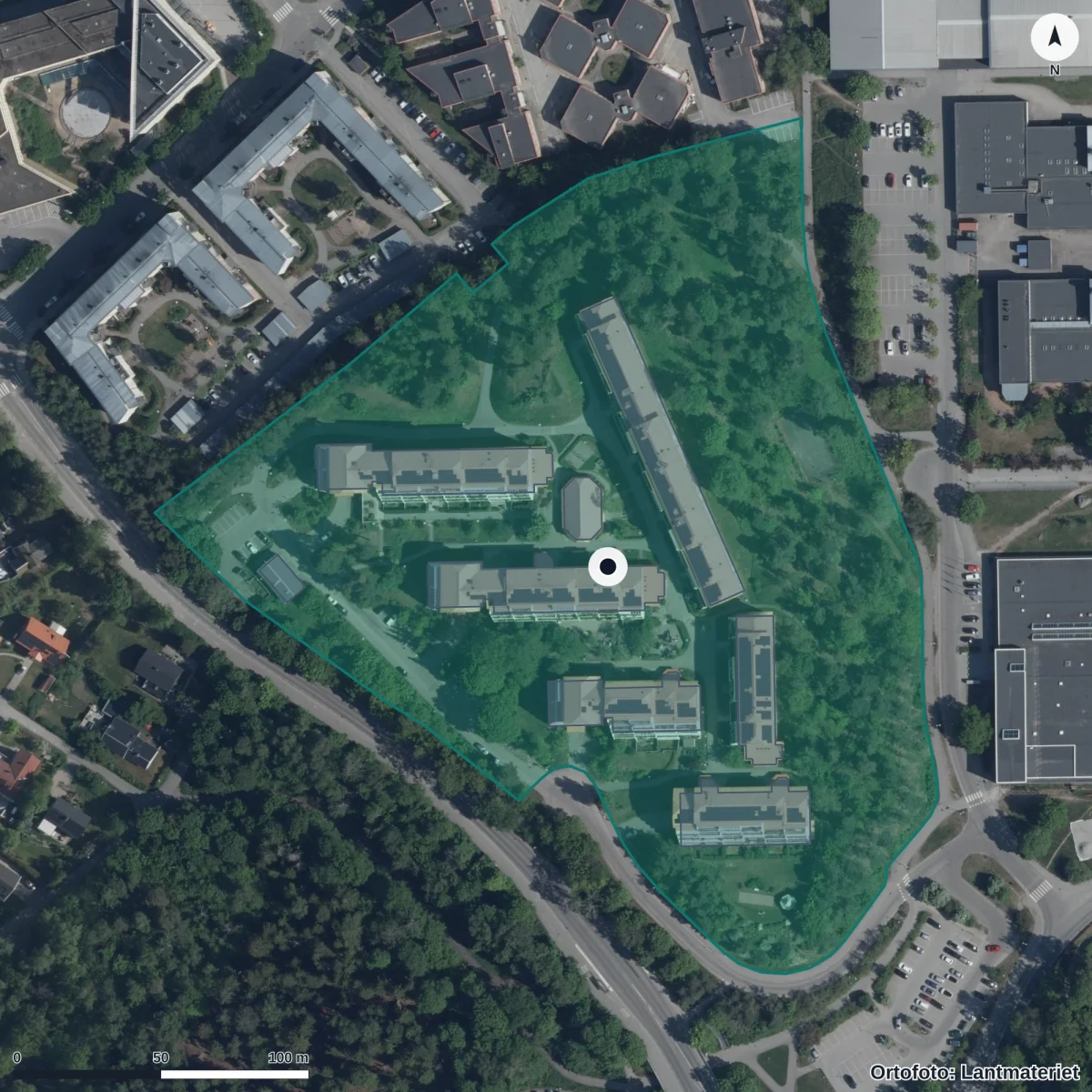 Flygbild över Förskolan Stiftelsen Edsbacka Daghem, ortofoto från Lantmäteriet