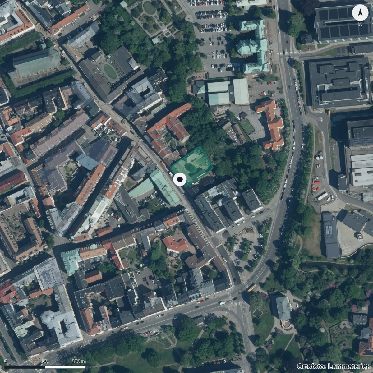 Flygbild över Pysslingen Förskolor Pärlan, ortofoto från Lantmäteriet