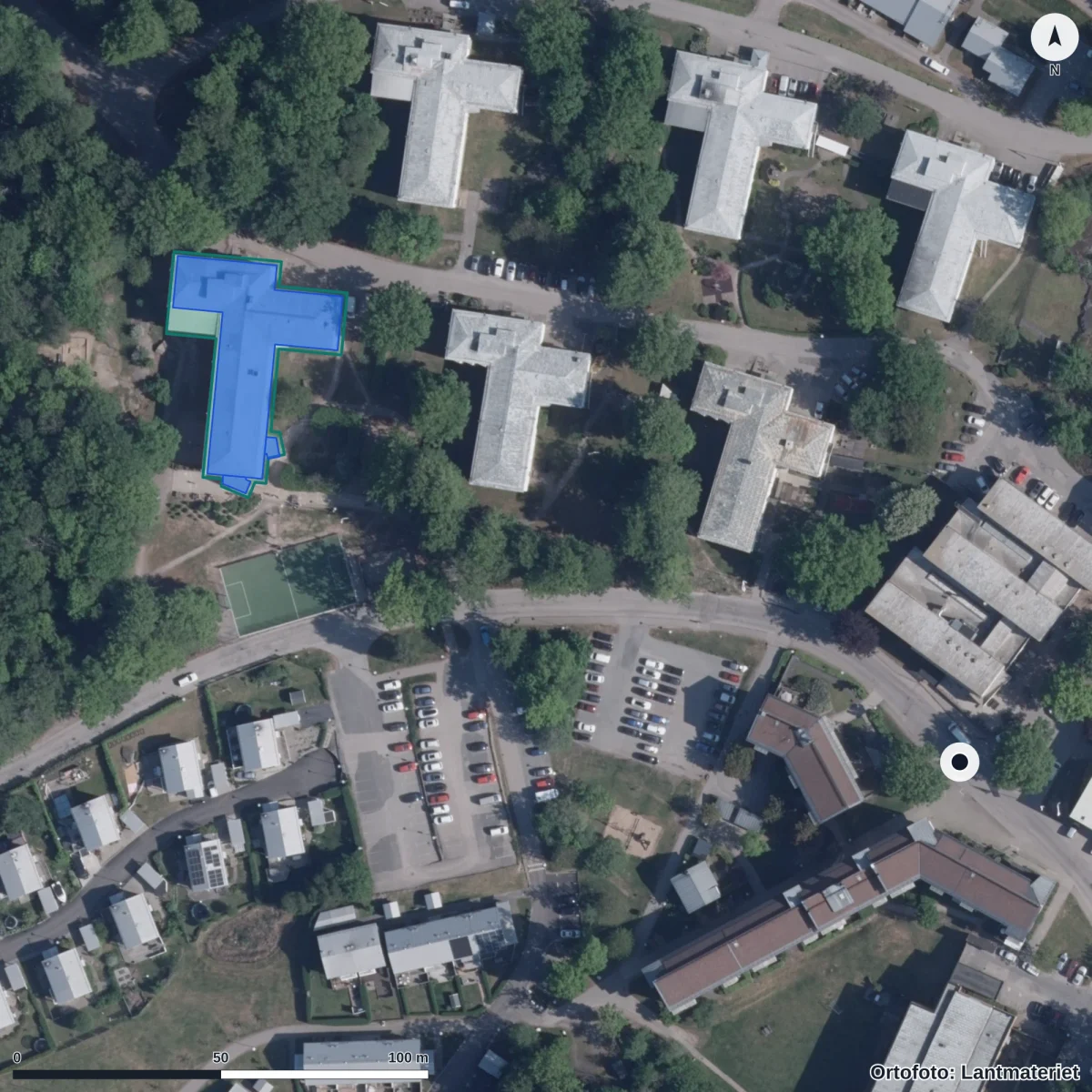 Flygbild över Gullberna Friförskola Montessori Skärgården, ortofoto från Lantmäteriet