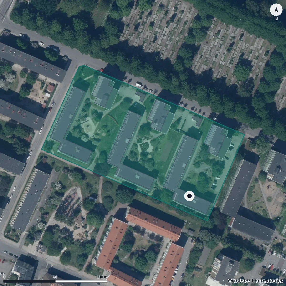 Flygbild över Lekhusets Förskola, ortofoto från Lantmäteriet