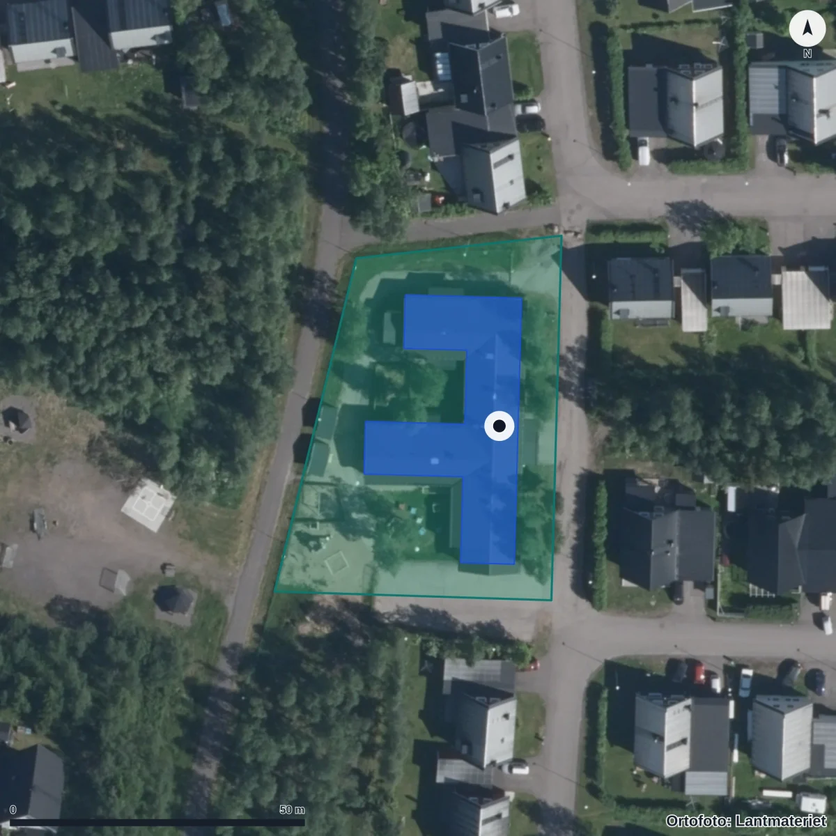 Flygbild över Lilla Björns Förskola, ortofoto från Lantmäteriet