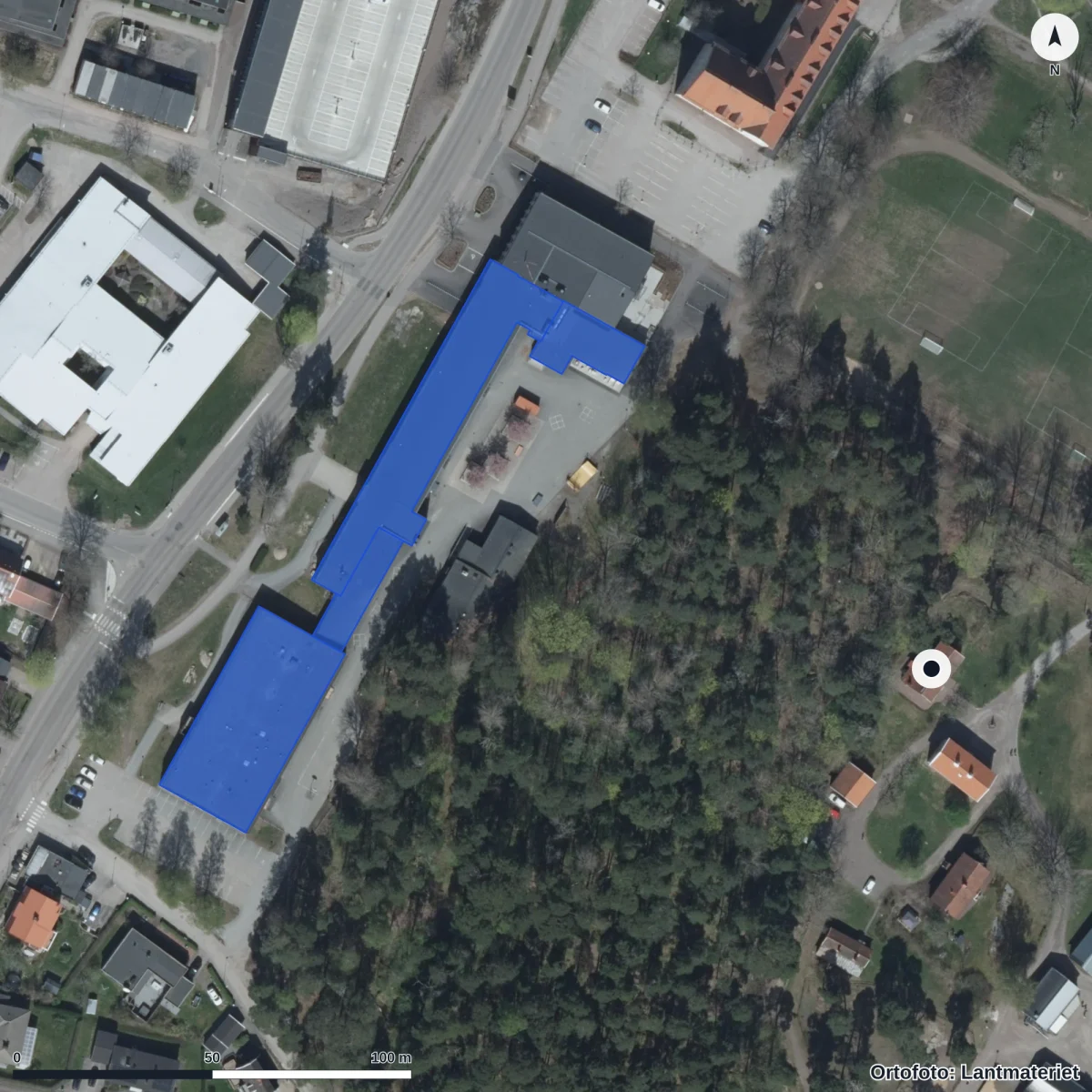 Flygbild över Montessoriförskolan Solen, ortofoto från Lantmäteriet