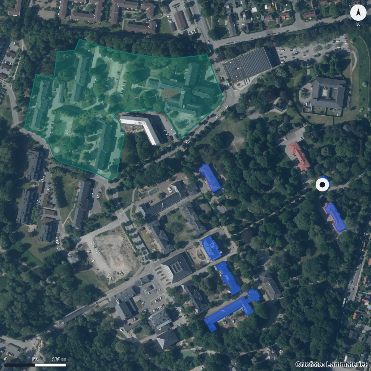 Flygbild över Montessoriförskolan Lekloftet Föräldrarförening, ortofoto från Lantmäteriet