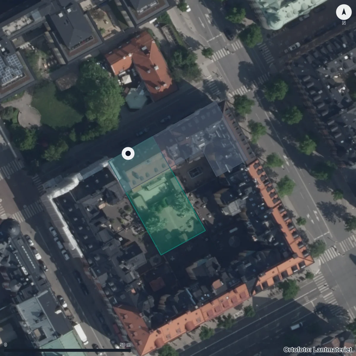 Flygbild över Förskolan Lärkan Musikförskola, ortofoto från Lantmäteriet