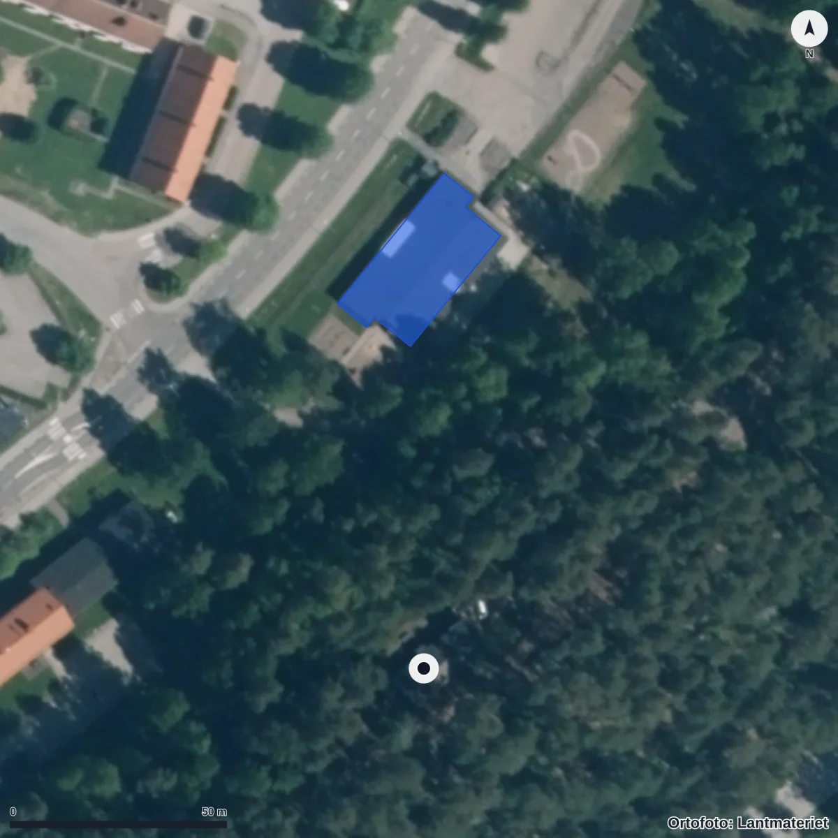 Flygbild över Förskolan Treklövern, ortofoto från Lantmäteriet
