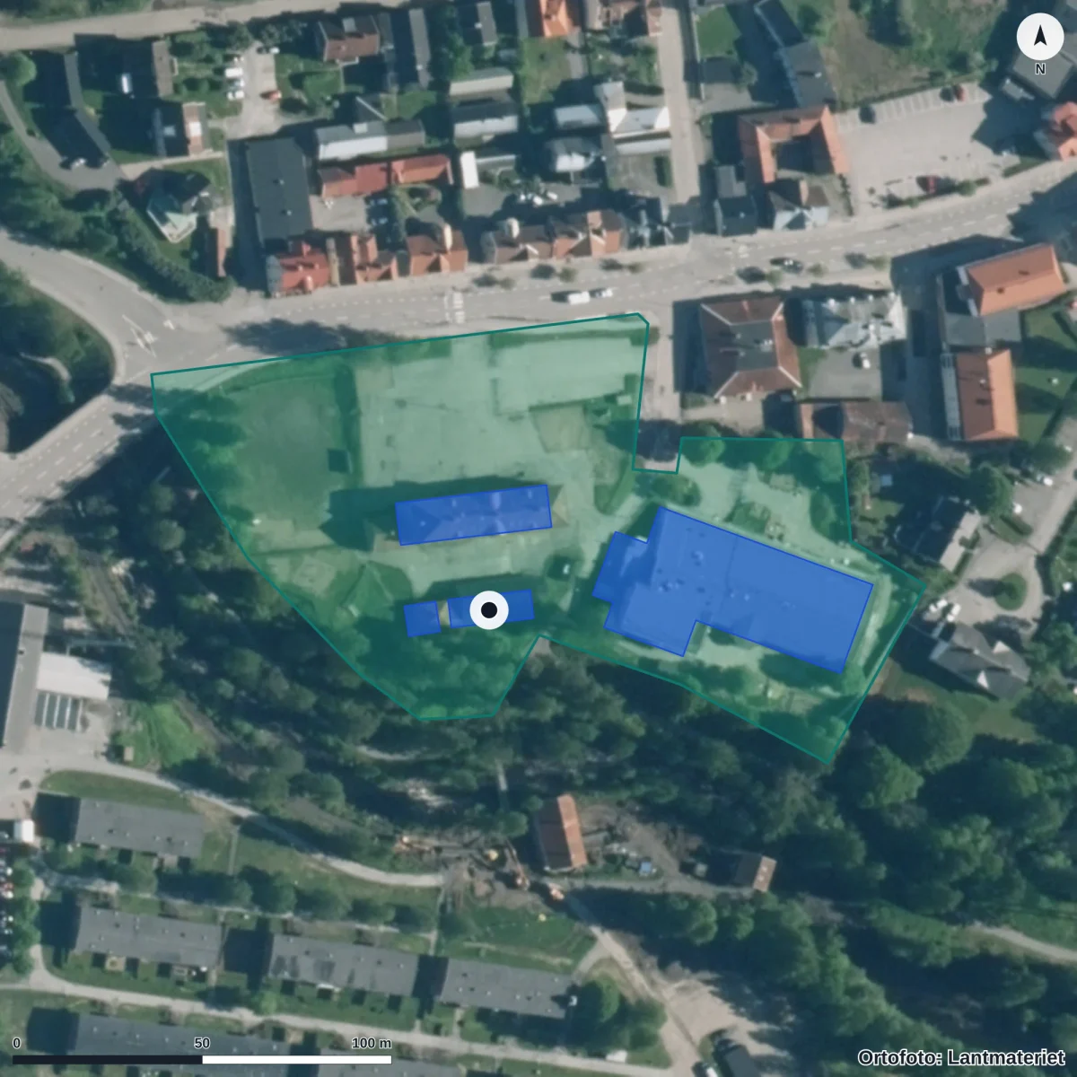 Flygbild över Förskolan Garhyttan, ortofoto från Lantmäteriet