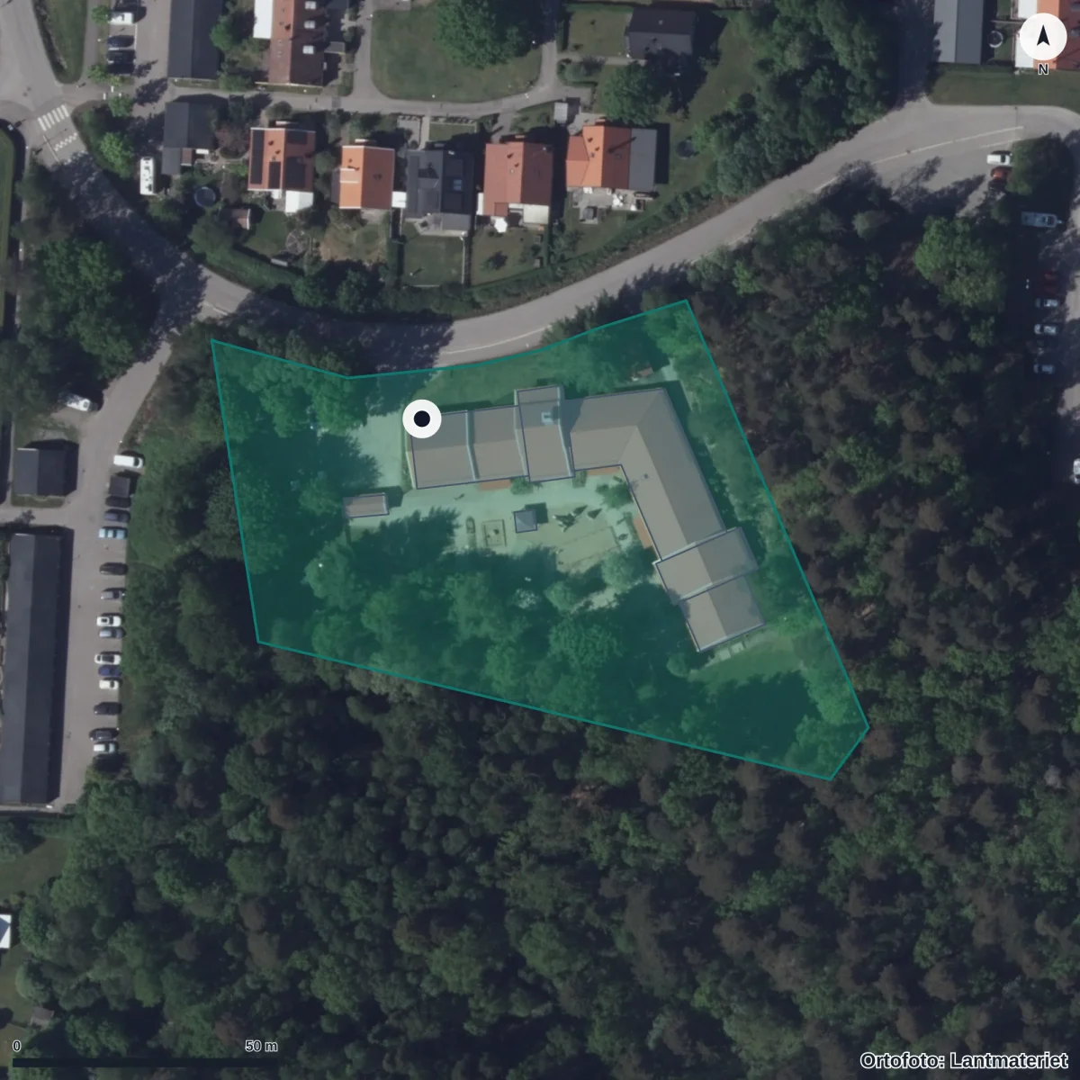 Flygbild över Smörblommans Förskola, ortofoto från Lantmäteriet
