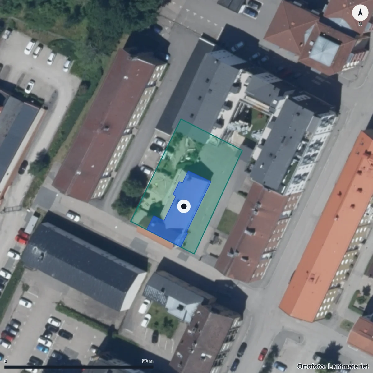 Flygbild över Förskolan Biet, ortofoto från Lantmäteriet