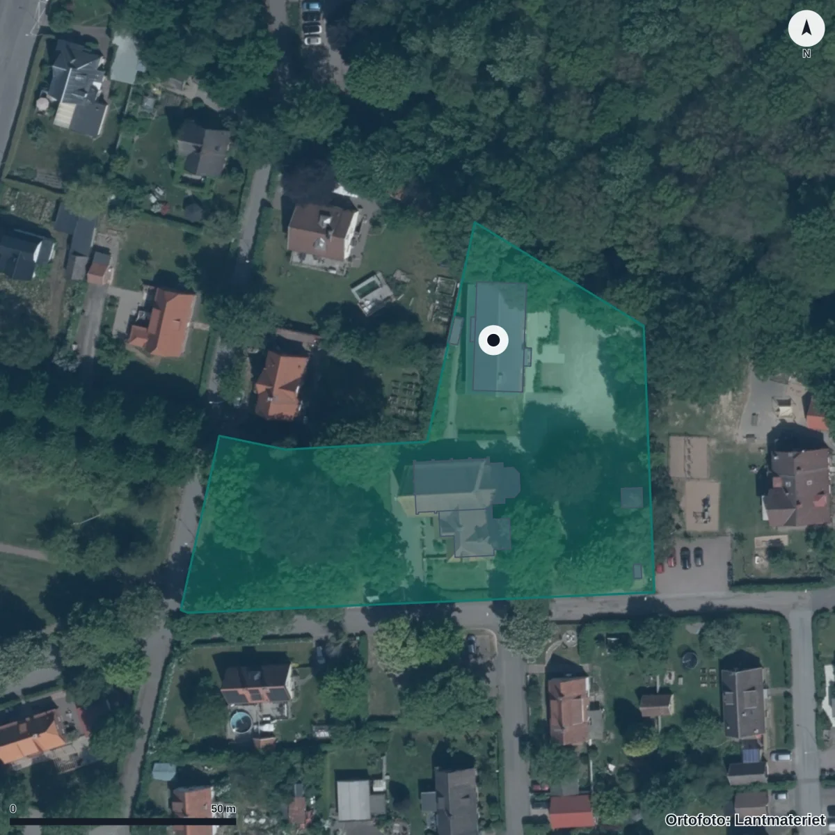 Flygbild över Solvallens I Ur O Skur, ortofoto från Lantmäteriet