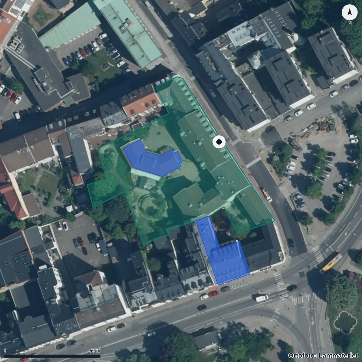 Flygbild över Pysslingen Förskolor Prästgatan, ortofoto från Lantmäteriet