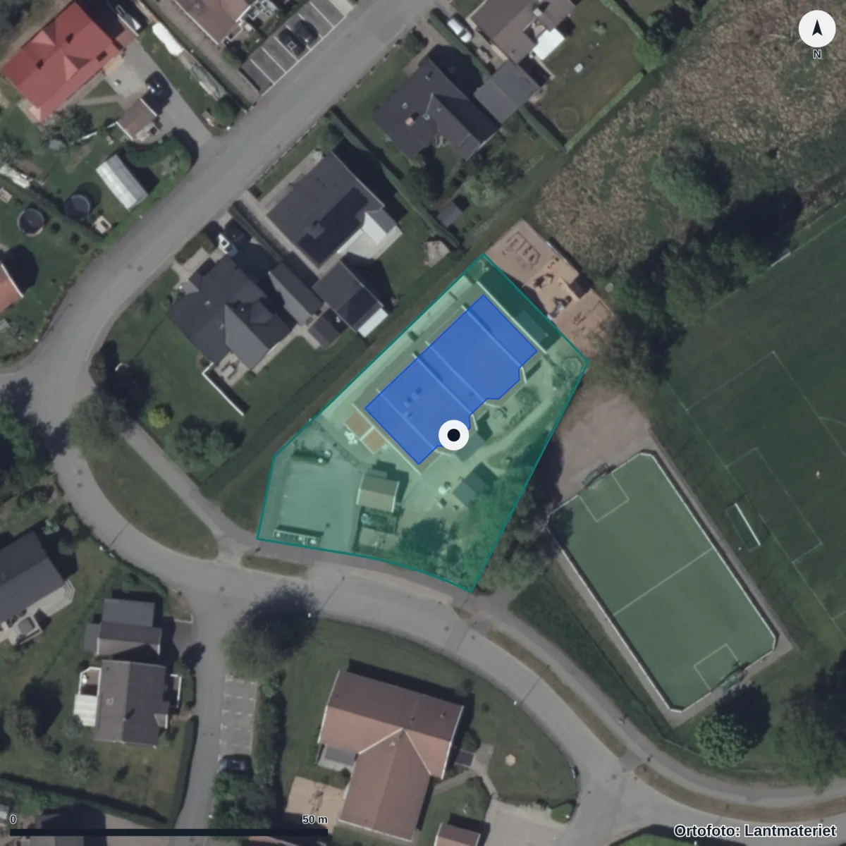 Aerial view of Barnens Hus Montessoriförskolan, orthophoto from Lantmäteriet