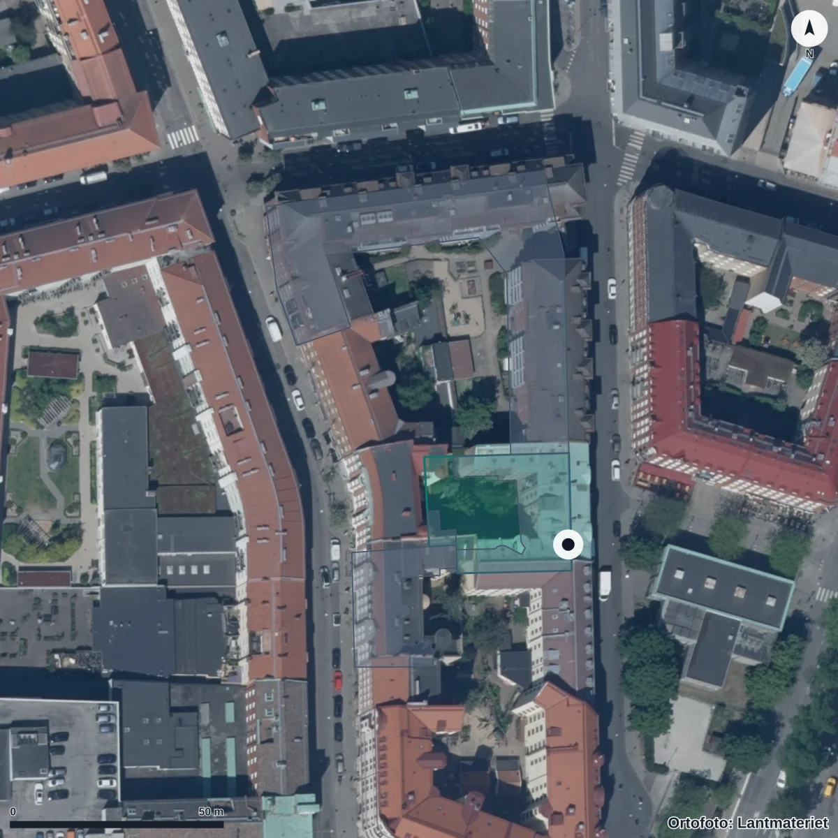 Flygbild över Föräldrakooperativet Kråkan, ortofoto från Lantmäteriet