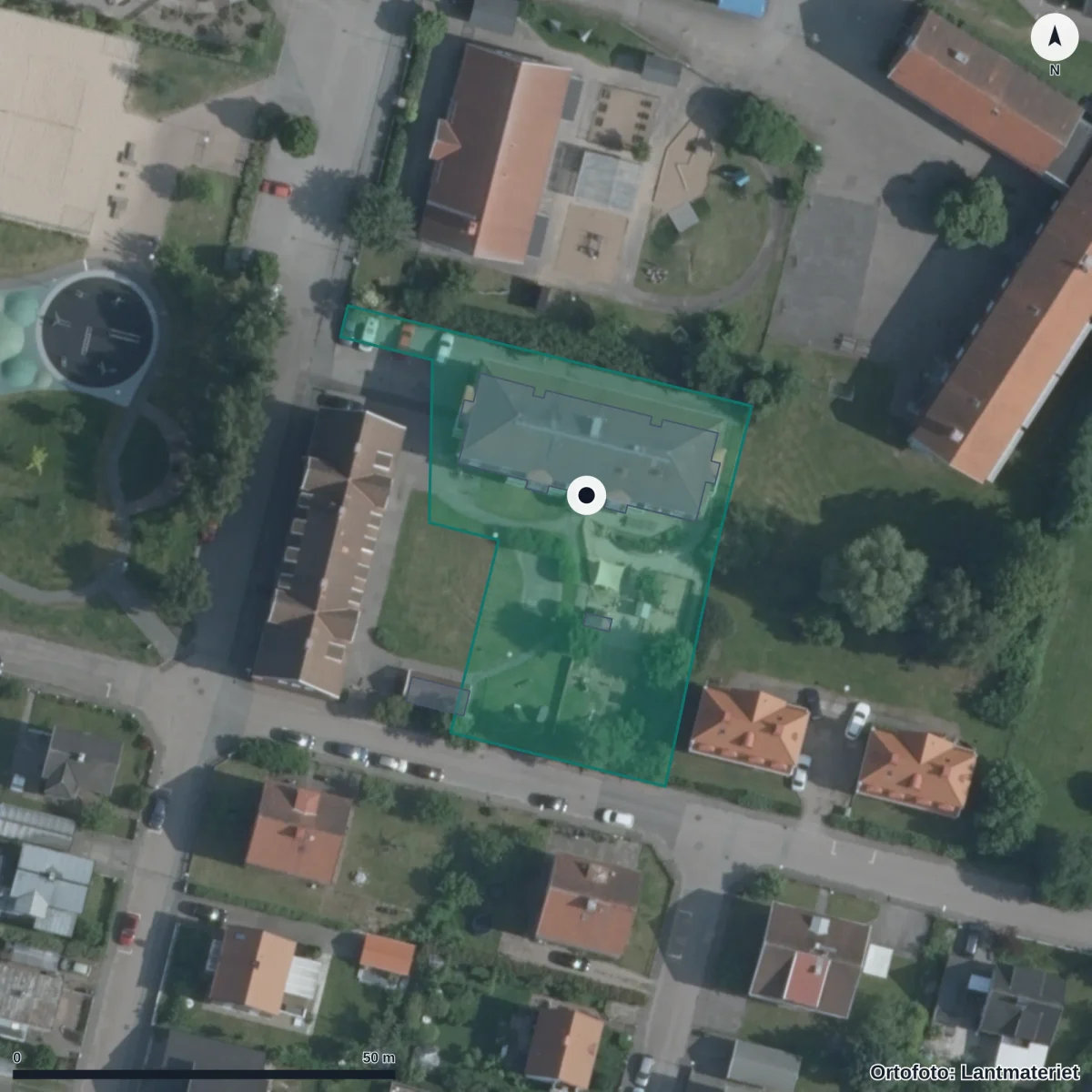 Aerial view of Rödhaken Förskola, orthophoto from Lantmäteriet