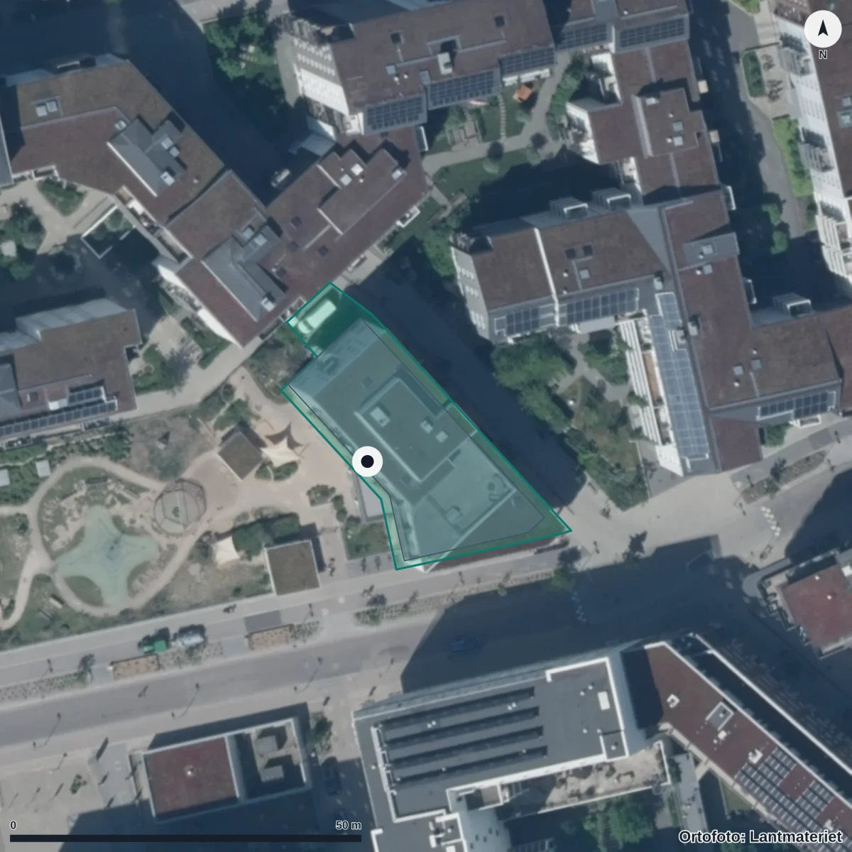Flygbild över Äventyrsbåten, ortofoto från Lantmäteriet
