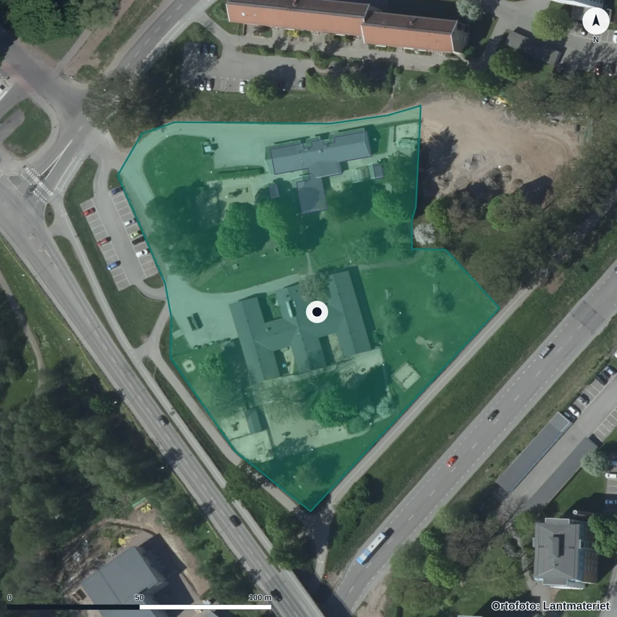 Flygbild över Käpplunda Förskola, ortofoto från Lantmäteriet