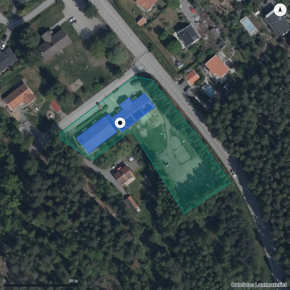Flygbild över Rydbo Friskola, ortofoto från Lantmäteriet