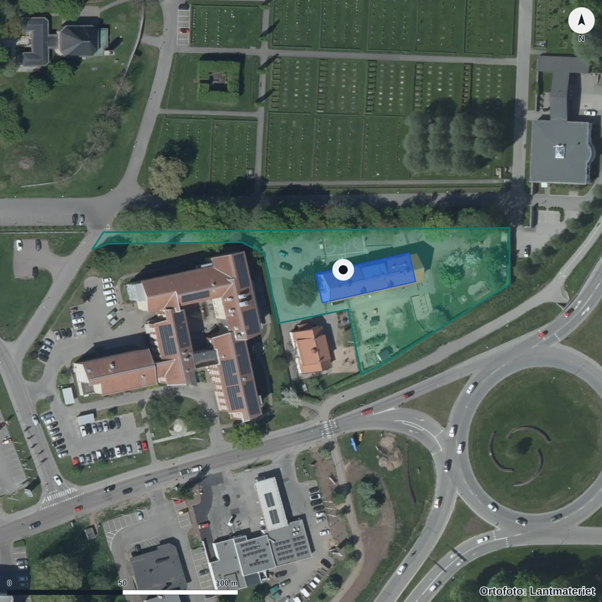 Flygbild över Skövde Montessoriförening Ekonomisk Förening, ortofoto från Lantmäteriet