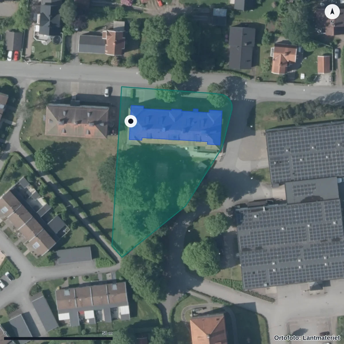 Flygbild över Förskolan Äventyret, ortofoto från Lantmäteriet